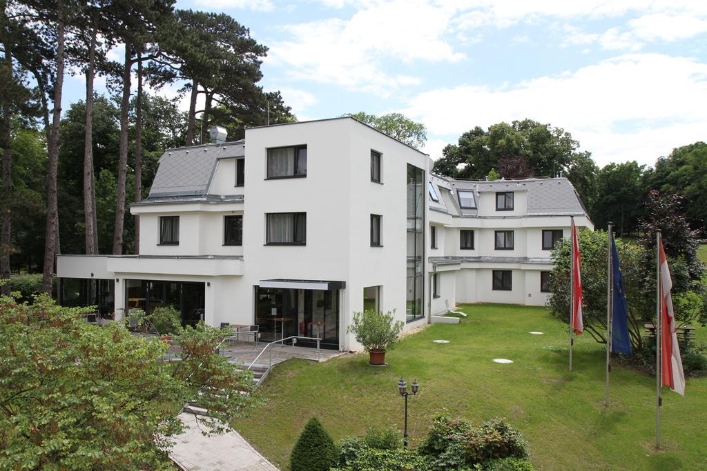 Seminarhotel Springer Schloessl Vienna Exterior photo